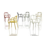 Mila krzesło z tworzywa marki Magis, kolory różne